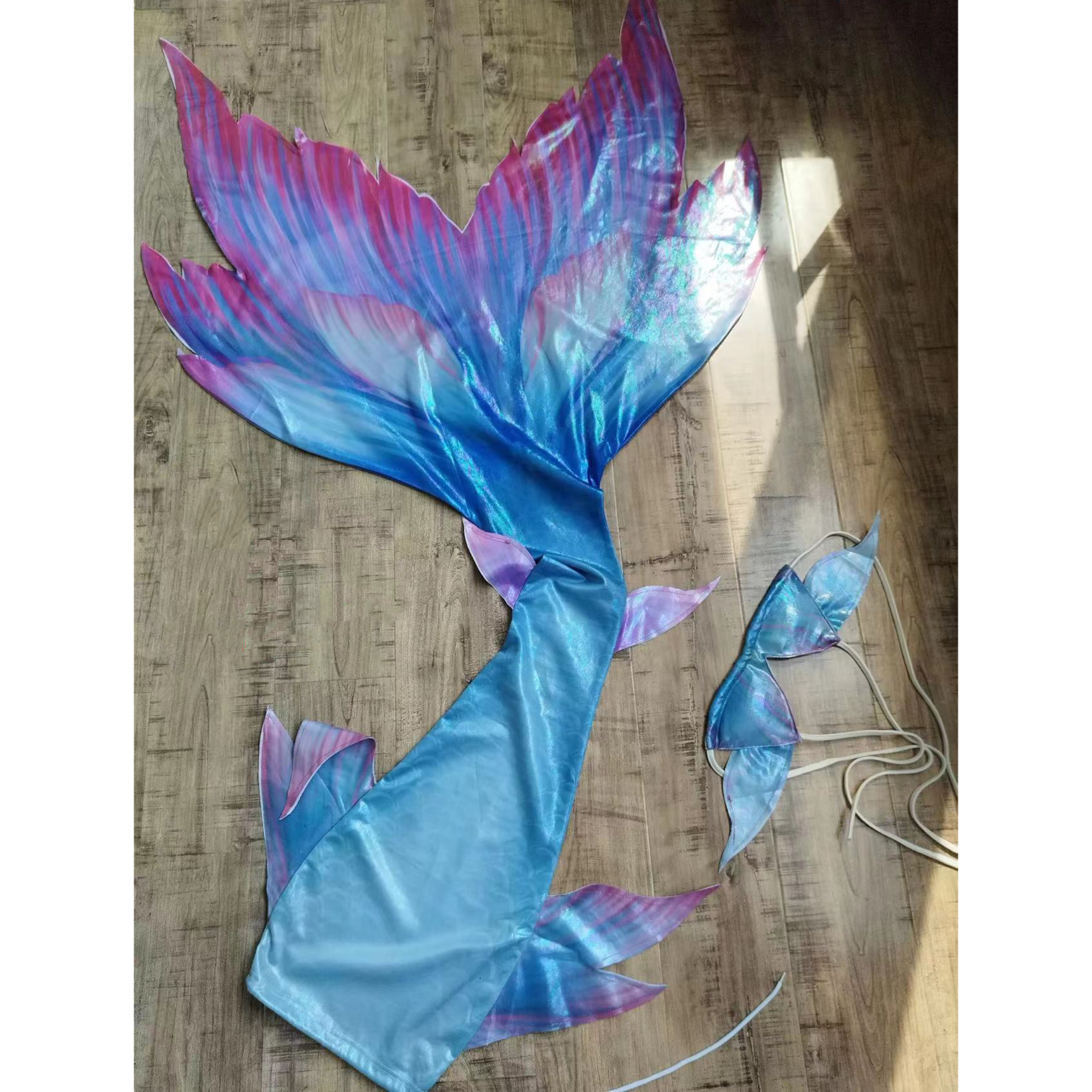 Premium Gold Foil Mermaid Tail - Photography Design บทวิจารณ์และราคา