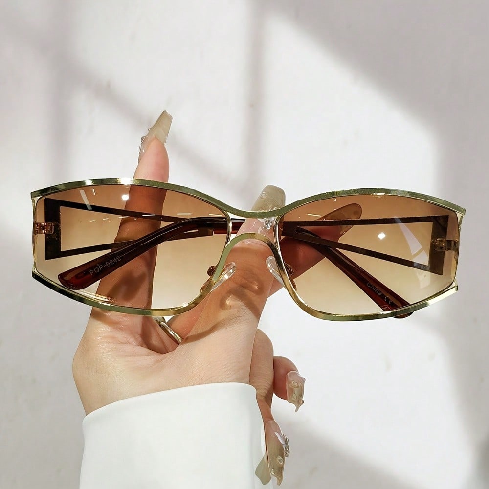 A Pair Of Fashionable Adult Ov - Photography Design บทวิจารณ์และราคา